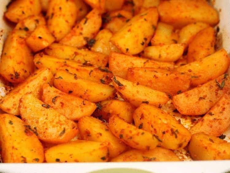 Настолько вкусный картофель, что не надо ни мяса, ни салата